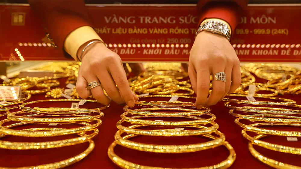 Giá vàng hôm nay (chiều 16-12): Lao dốc